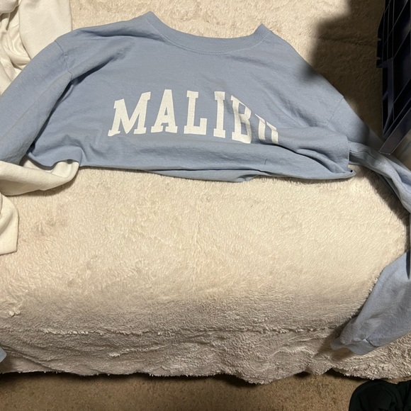 medium Malibu long sleeve crop top - Picture 1 of 2
